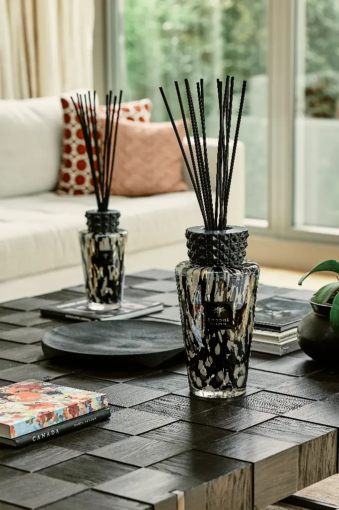 Totem Black Pearls