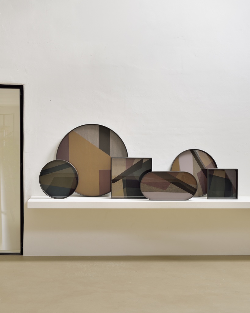 Plateau Composed Angles Tray